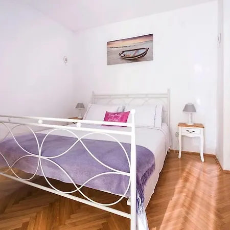 Apartament With Wifi - 15046